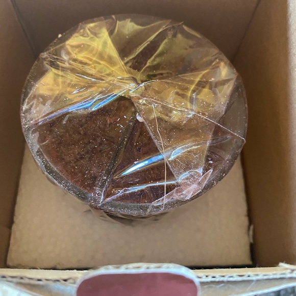 Gel Candle - smells amazing - Picture 6 of 7